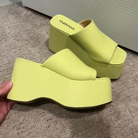 Chunky platform - Picture 2 of 2